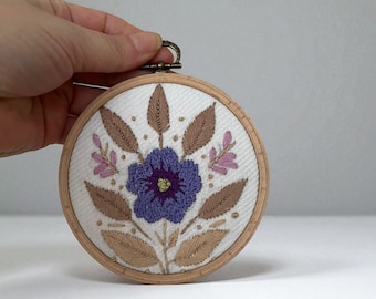 Floral Embroidery Hoop Art: Rustic Cottagecore Wall Decor
