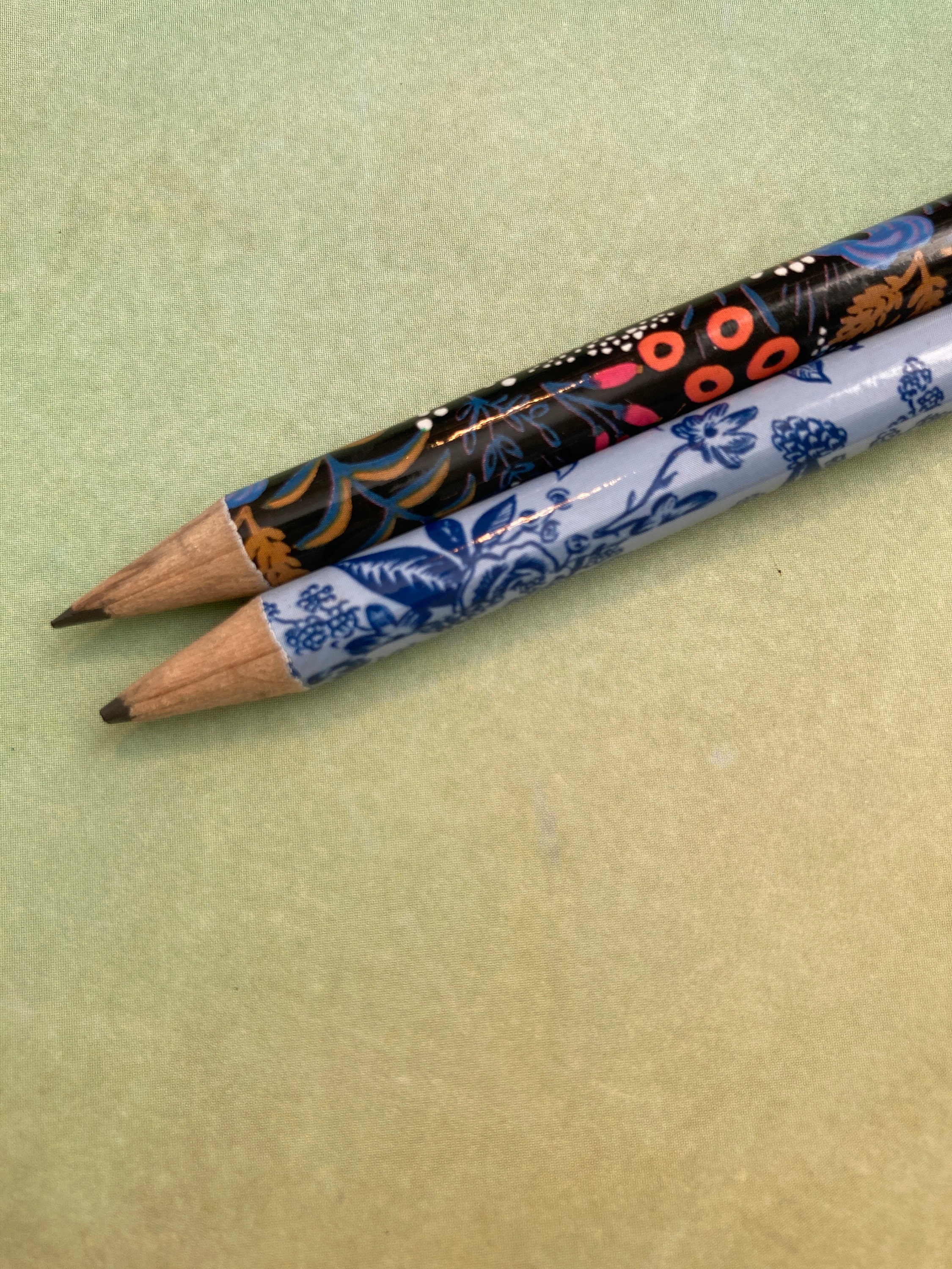 Lot of 8 Vintage Bendy Pencils, Long Flexible Pencil Set, Novelty Plastic  Pencils 