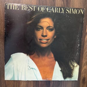 Carly Simon / The Best of Carly Simon Volume One [1975 Elektra Records 6E-109 Stereo] Vintage Vinyl Record LP