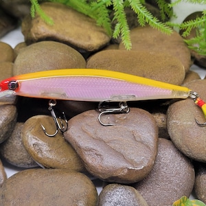 5&quot; lemon shad jerkbait with feathered treble