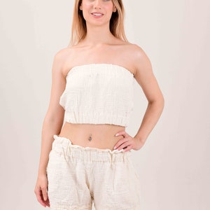 Crinkle Short with a Matching Crop Top, White/Beige