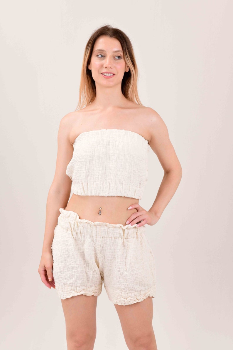 Crinkle Short with a Matching Crop Top, White/Beige