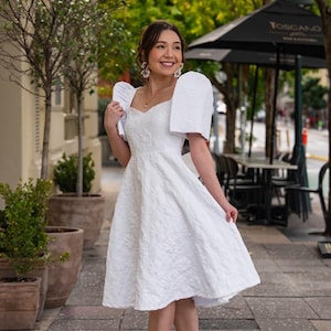 Liebe Midi Dirndlkleid (Schneewittchen) | Hergestellt auf den Philippinen, Schiffe aus Australien | Mestiza Fillipina