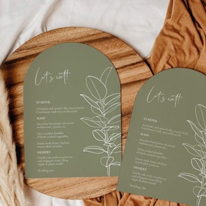 Sage Green Menukaartsjablonen met boogvorm voor boho groen bruiloft met botanische elementen #040