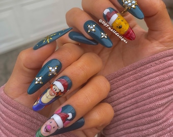 Pooh Christmas Nails/ Dsney  \\\Christmas Press On Nails