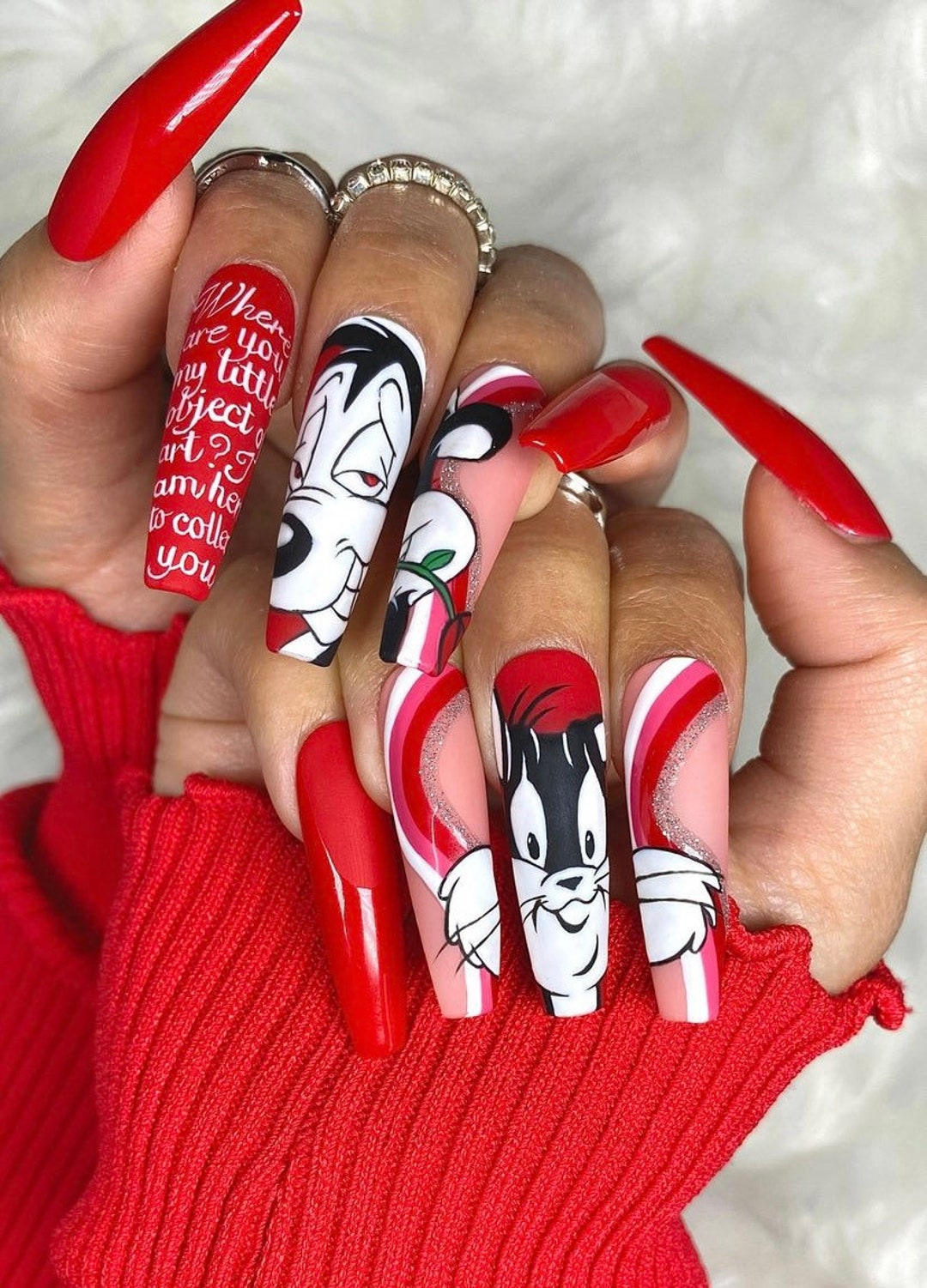Red Valentines . Le Pew/ Valentine's Press on Nails - Etsy