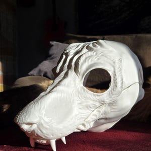 Hound Dog Mask | Customizable & Paintable | Cosplay Accessory | Fursona | Furry | K9 | Alternative | Therian | Wolf | Cainine image 2