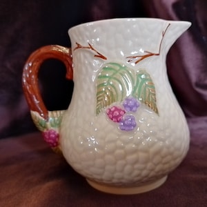 Superb Wade Bramble Ware milk jug/creamer