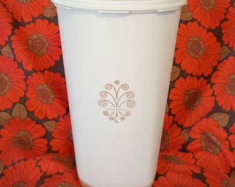 Tupperware Vintage Beige Large Container 1222-2 with Lid 808-7