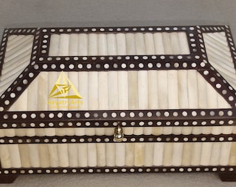 Home Decorative Bone carving design box: handmade jewelry storage
