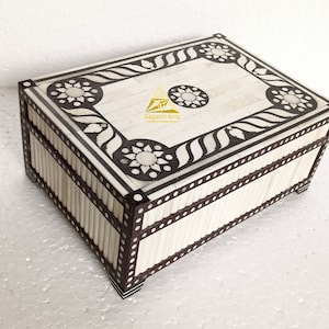 Home decor bone inlay storage box, Bone inlay hand carved box, Bone inlay jewellery box, wooden box for woman ornaments
