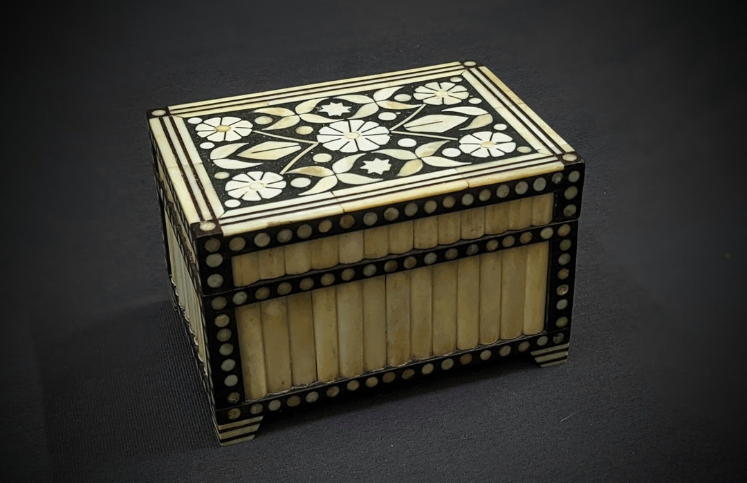 Antique Home Decorative Box Bone Inlay Hand Made Storage Box Handicraft