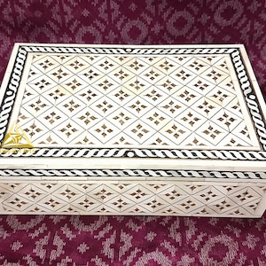 Home decor bone inlay box | Hand carved bone inlay storage box | Bone inlay jewellery box | Teak wood and bone inlay box | keepsake box