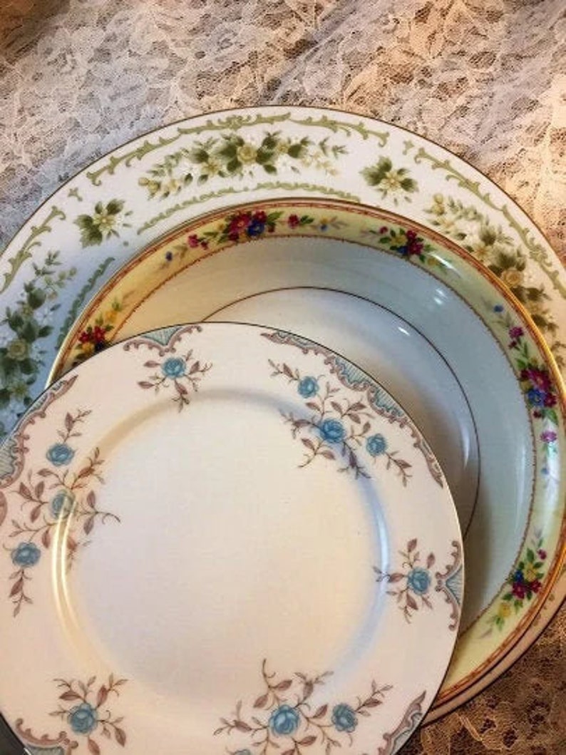 Vintage Mismatched China 8 Place Settings Dinner Plates Multi Color ...