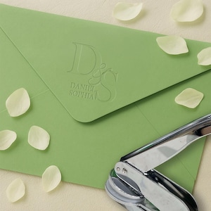 Personalized Wedding embossing stamp - Custom Initials & Monogram Embosser, Unique Wedding Gift for Couples or Friends ES415YFP0