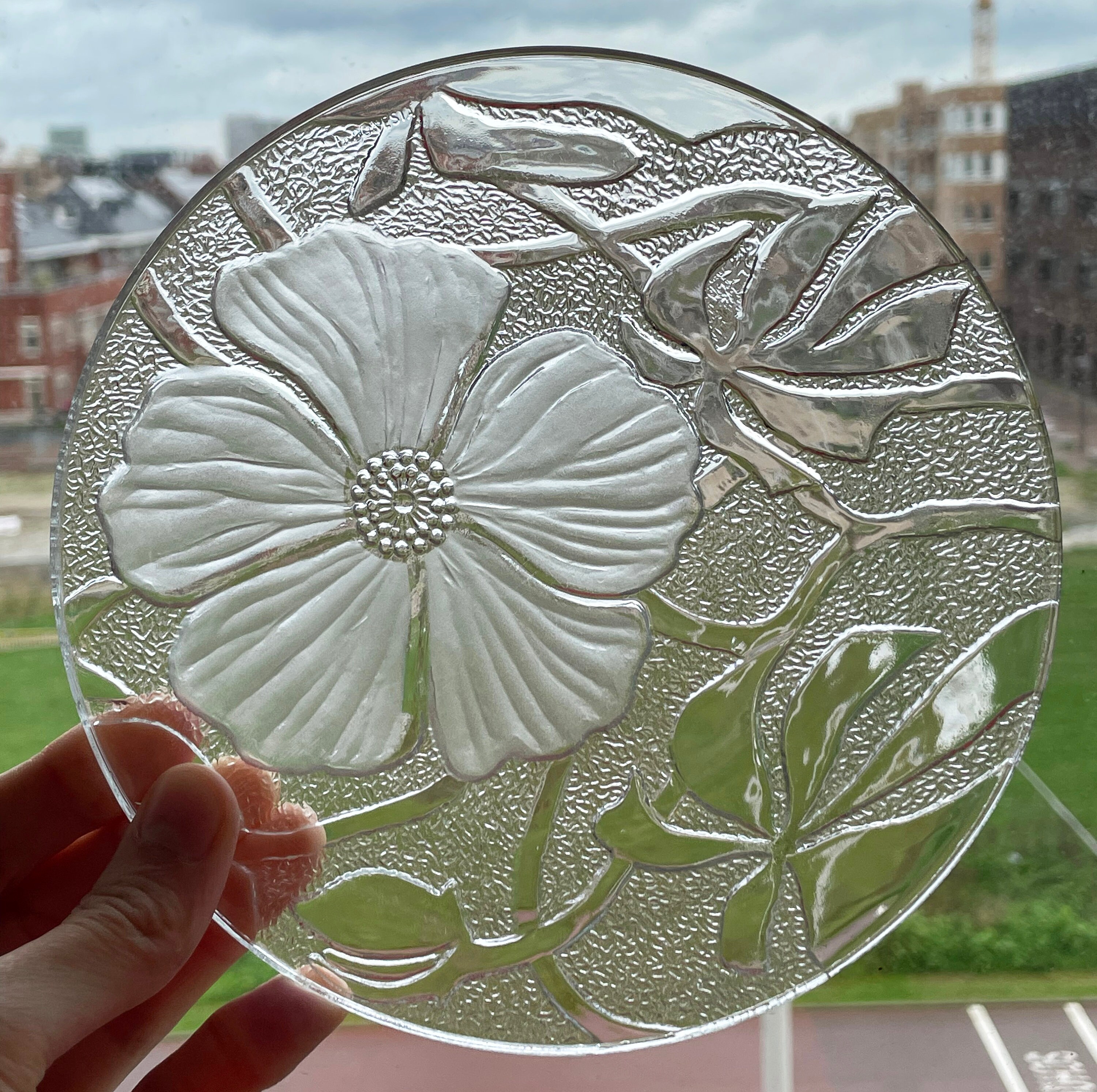 KIG Indonesia Hibiscus Flower Dessert Plates, Vintage