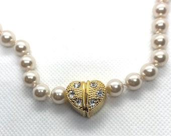 Faux Pearl Necklace with Golden Heart-Shaped Magnet Clasp, Romantic Gift For Her