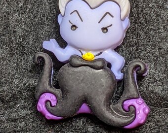 Ursula Needle Minder