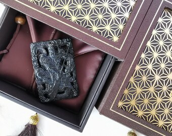Guan yu guan gong warrior jade jadeite protection and wealth fengshui pendant ornament 关公