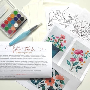 Caja de inspiración de flores de acuarela caprichosas: 3 contornos dibujados a mano, acuarelas, pincel de agua, papeles de calidad artística y guía del proyecto