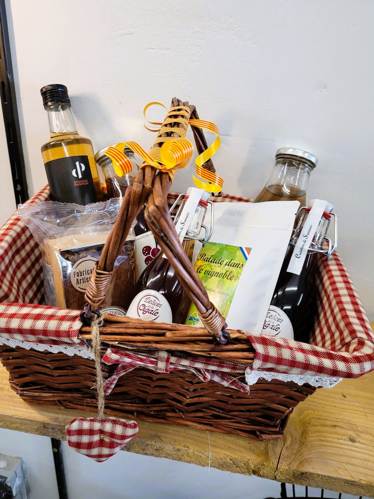 Le Panier Du Vignoble-Panier Osier-Cadeau-Raisin-Fruits-Original-France