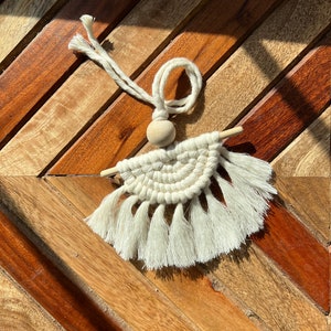 Macrame Car Charm, Car Decor, Macrame Wall Hanging, Car Charm, Gift for Her, Macrame Diffuser, Wall art, Essential Oil Diffuser