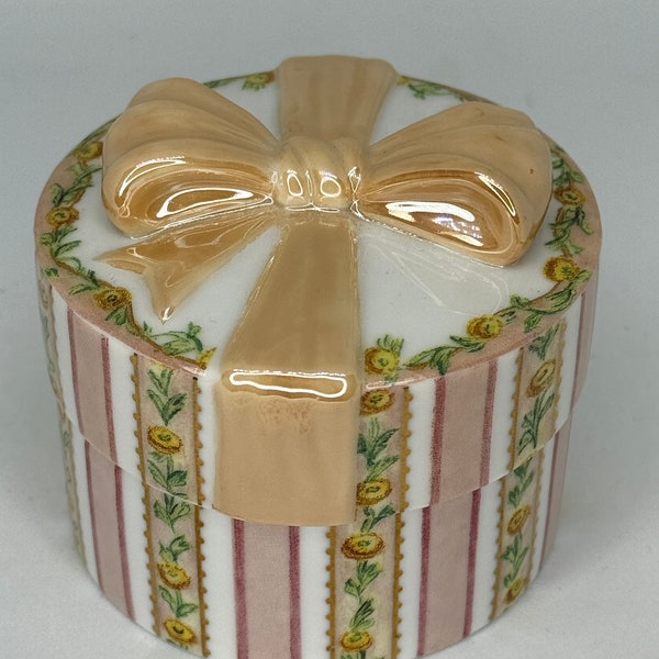 Vintage Ardleigh Elliot,Always My little girl Musical Trinket Box porcelain