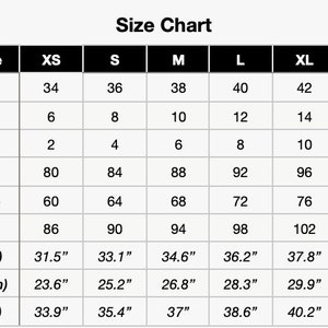 Pode incluir: Tabela de tamanhos para roupas em tamanhos dos EUA, Reino Unido e UE. A tabela mostra as medidas em polegadas e cent&iacute;metros para busto, cintura e quadris. Os tamanhos variam de XS a 2XL.