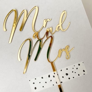 Mr and Mrs Cake Topper - Gold Wedding Cake Topper - Elegant Cake Topper - Cake Decor -Wedding Decor-Mr Mrs Wedding Topper-Wedding Cake Decor