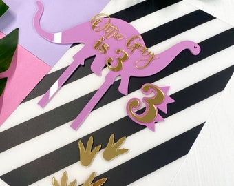 Topper de pastel de dinosaurio rosa - lindo topper de pastel de dinosaurio - topper de pastel de dinosaurio de niña - decoración de fiesta de cumpleaños de Dino - decoraciones de pastel - oro rosa