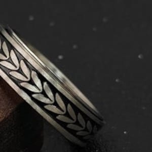 Black Titanium Ring Rotating Fidget Ring ear of wheat Ring Gift Anxiety Rings for Father&#39;s Day