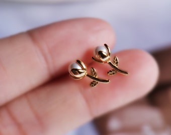 Rose Ear Studs Silver Vintage Elegant earring, Simple Pearl Studs, Tiny Earrings, Gifts For Her