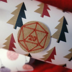 Dice Christmas Cracker contains a full set of polyhedral dice image 4