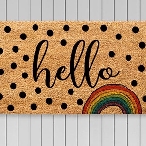 Hello Doormat, Rainbow Doormat, Wystrój domu, Prezent rodzinny, Dywan powitalny, Prezent na parapetówkę, Dekoracja drzwi wejściowych, Definicja Door Mat, Dekoracja ganku
