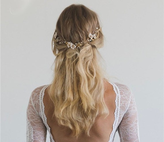 Elegant Bridal Headband: Floral Wedding Hair Jewelry - Etsy display picture 1