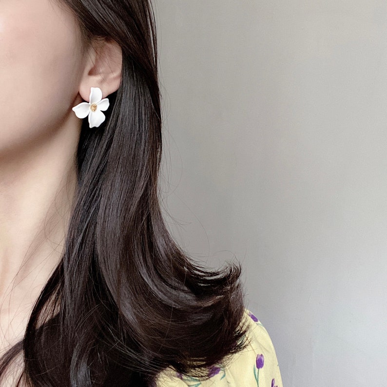 Schmuck elegant earrings Gold earrings Ohrringe Gold chic earrings flower earrings floral matt Gold Ohrstecker gold Silver 925 White