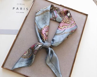 Scarf Boutique britische elegante Halstücher silk scarf Lux scarf quadratische Seidentücher multifunktionaler Seidenschal