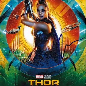 Tessa Thompson ondertekende Thor Ragnarok Valkyrie foto met hologram coa