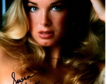 ミラ・ソルヴィノのサイン入り写真（ホログラム証明書付き） - Etsy 日本
