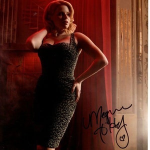 Megan hilty signed autograph smash ivy lynn marilyn monroe photo w/ hologram coa