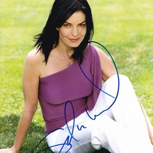 Sela Ward signed 8x10 photo w/ hologram coa