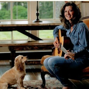 Amy Grant signed 8x10 photo w/ hologram coa