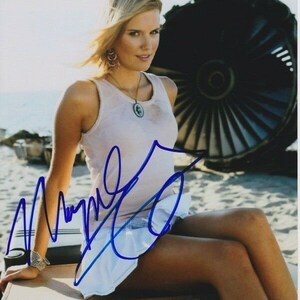 Maggie Grace signed 8x10 lost shannon rutherford photo w/ hologram coa