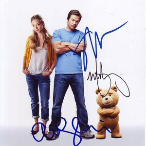 Seth MacFarlane, Amanda Seyfried and Mark Wahlberg signed 8x10 ted 2 photo w/ hologram coa