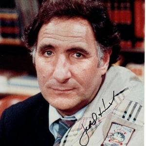 Judd hirsch signed photo w/ hologram coa