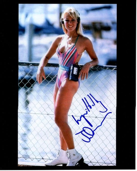 Lynn-holly Johnson Signed 8x10 James Bond for Your Eyes Only Lynn-holly Johnson Signed 8x10 James Bond for Your Eyes Only