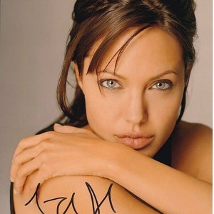 Angelina Jolie signed 8x10 photo w/ hologram coa