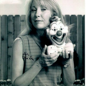Teri garr signed photo w/ hologram coa