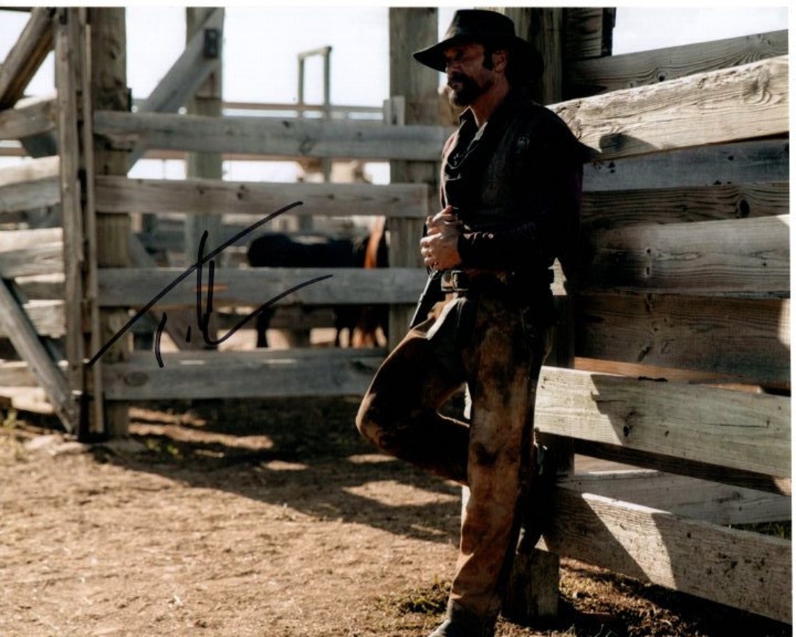 Tim Mcgraw Signed 8x10 1883 James Dutton Photo W/ Hologram Coa Etsy