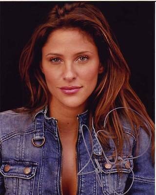 Jill Wagner signed 8x10 photo w/ hologram coa